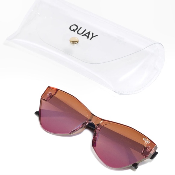 QUAY Catwalk Sunglasses Coral Pink Mirror Lenses - Picture 2 of 9